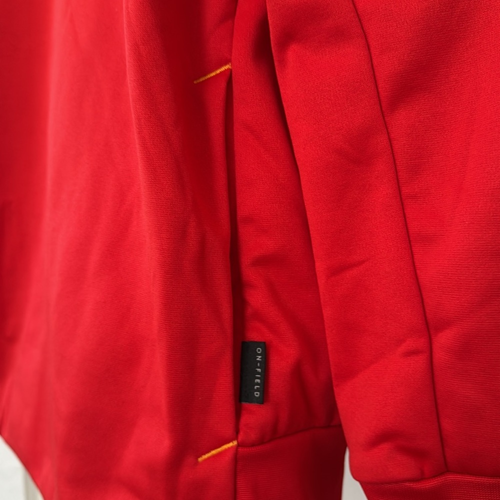 Chiefs Hoodie - Picture 5 of 6